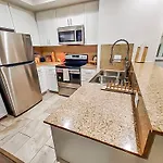 2 Bedroom Condo in Universal City LA